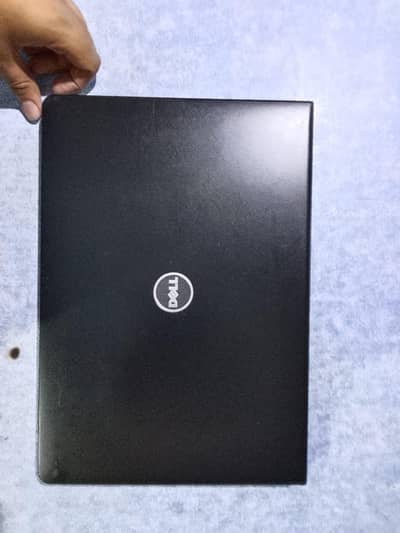 DELL i7 7th 8gb 128 ssd
