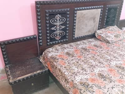 Bed Dressing & side Table