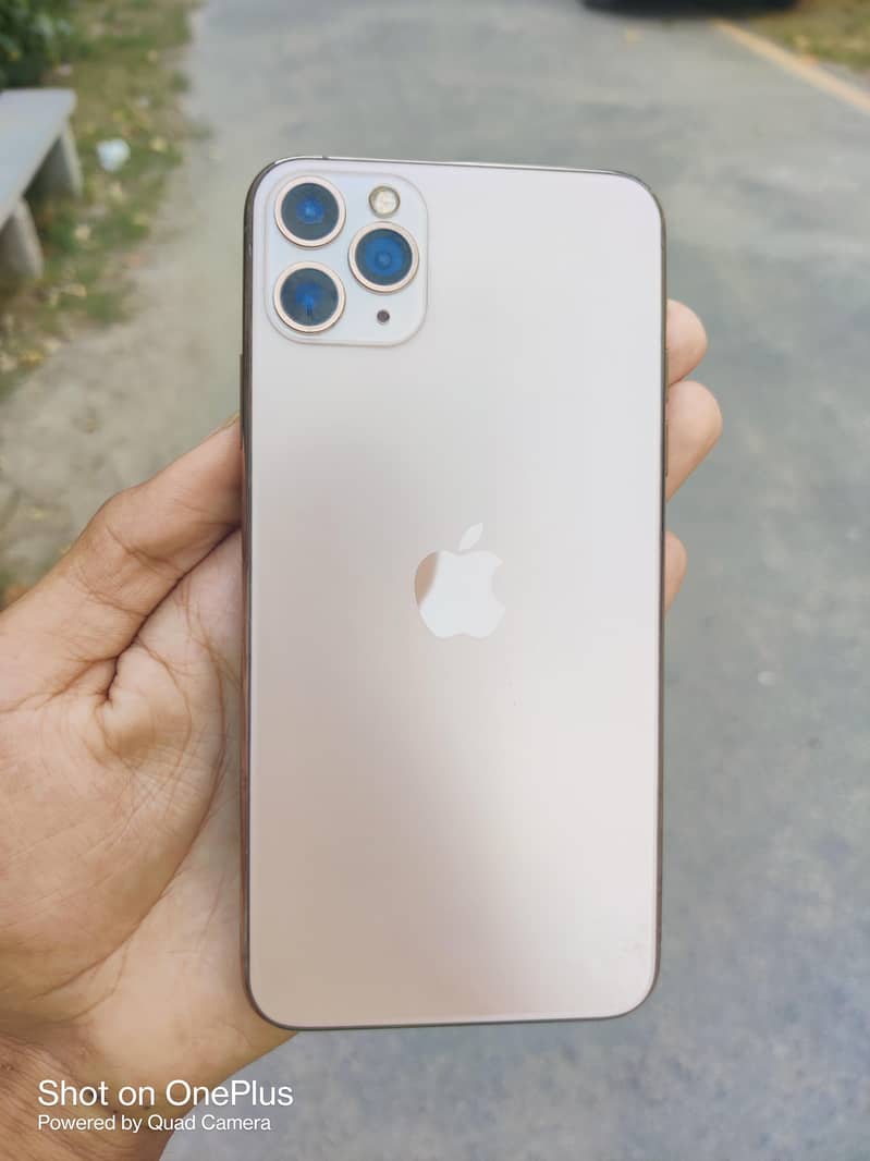 IPHONE 11 PRO MAX 1