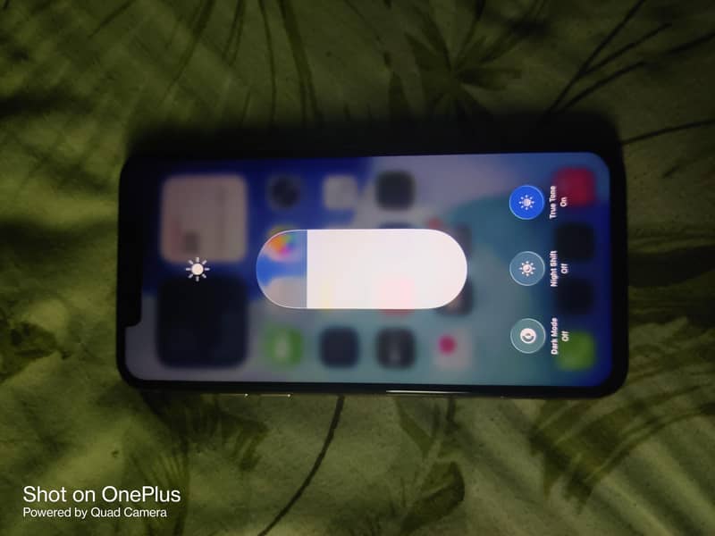 IPHONE 11 PRO MAX 4