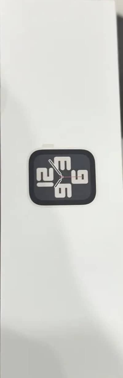 Apple Watch SE (Gen2) Just box opened, not activated yet