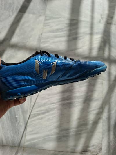 turf football boots