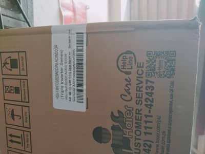 Haier 1.5 ton tripple Inverter Brand New Box back