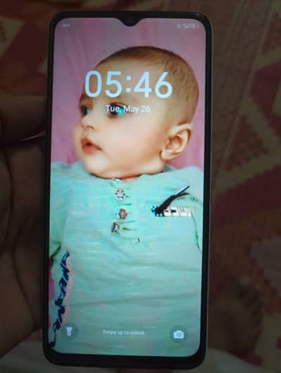 condition new hai  daba charger sath hai  4/64 hai