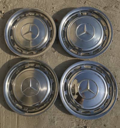 Mercedes Benz R107/W116/W108 Hubcaps Rimcover 14 Inch
