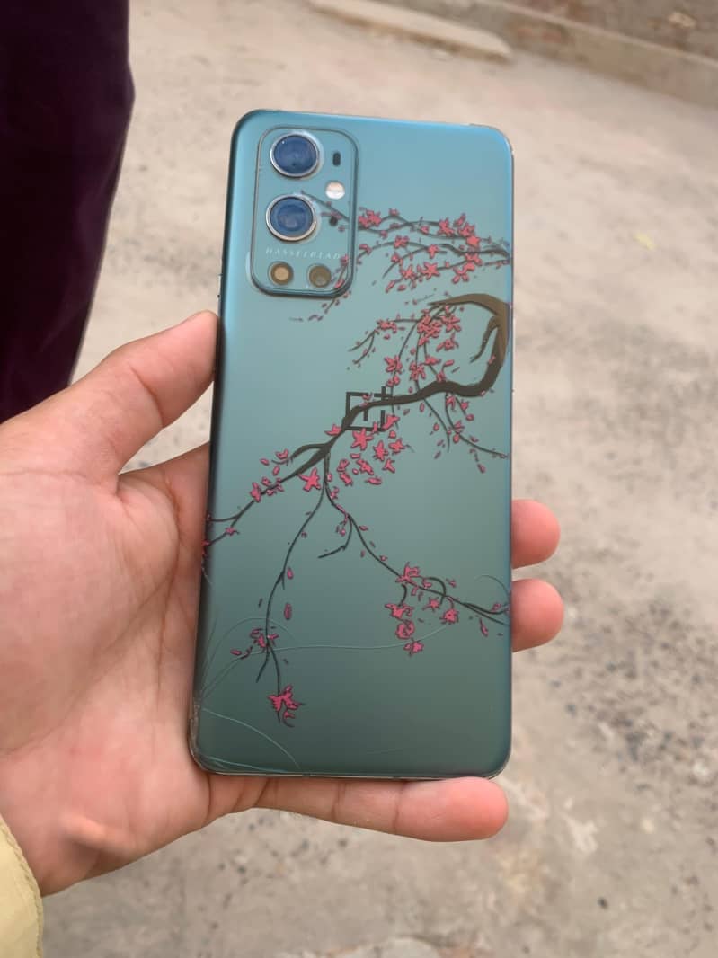 One Plus 9 Pro 6