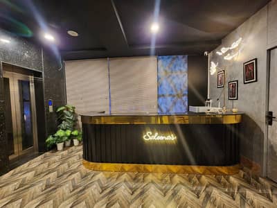 Need girls for spa work urgent hiring. . .