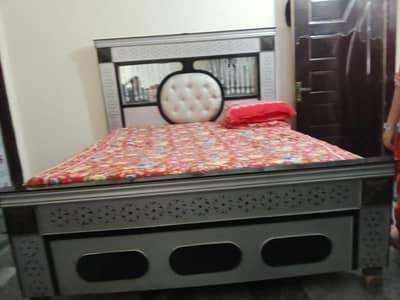 Wooden Bed + Matrress + Shangar Table Very Good Condition