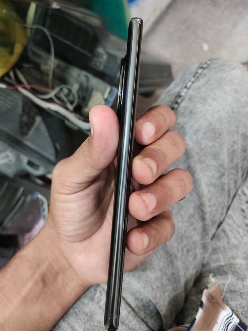 Infinix Zero 40 4