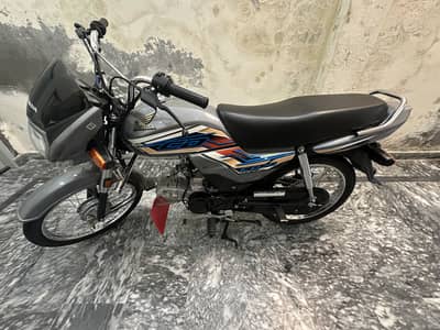 Honda cd 70 Dream / new condition