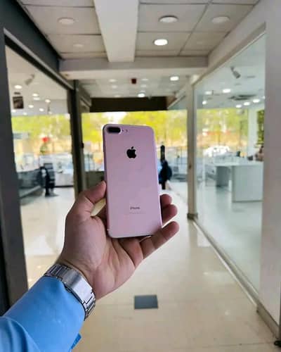 Iphone 7plus PTA approved 128gb My Whatsapp number 0348-55-58-176