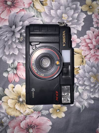 Yashica MG2