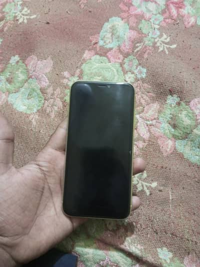 iPhone 11 64 GB true tone on non pta factory unlock
