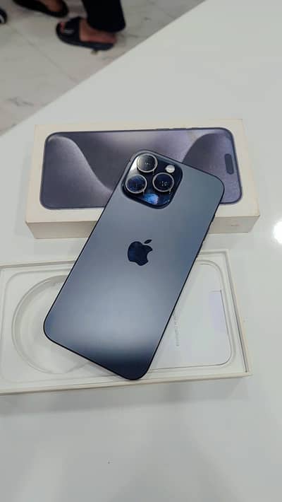 iPhone 15 pro max 256gb jv complete box