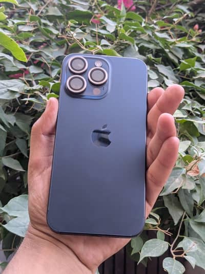 iPhone 15 Pro Max 256GB (HK Variant - Dual Physical SIM)