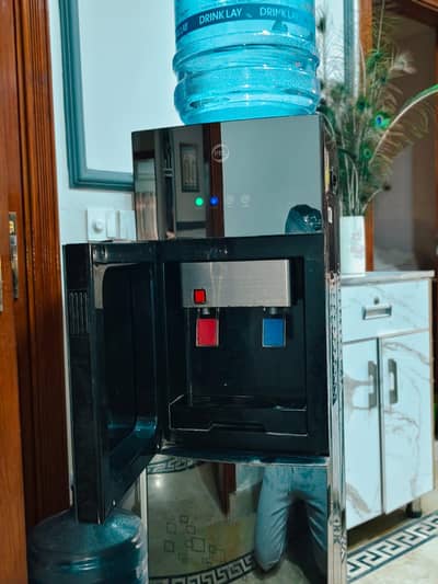 PEL dispenser (brand new condition)