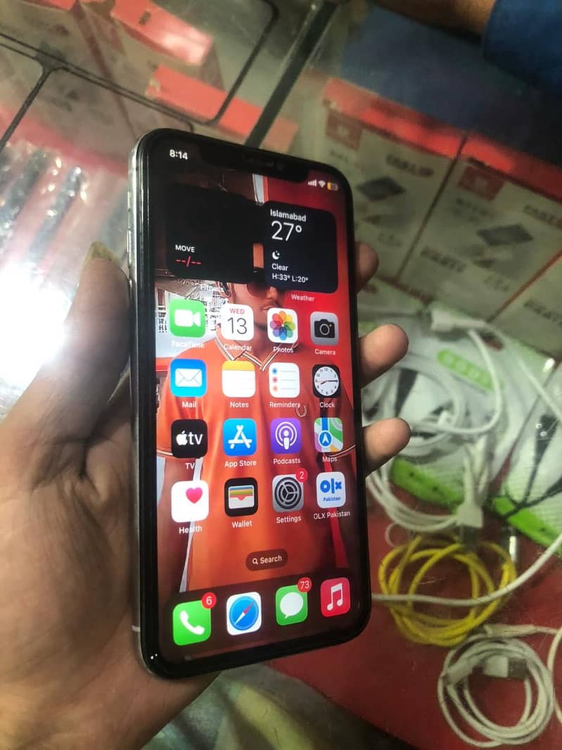 Apple iPhone X 6