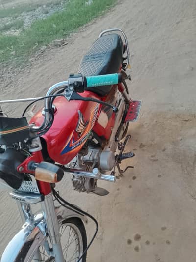 like New urgent sall 03008615047
