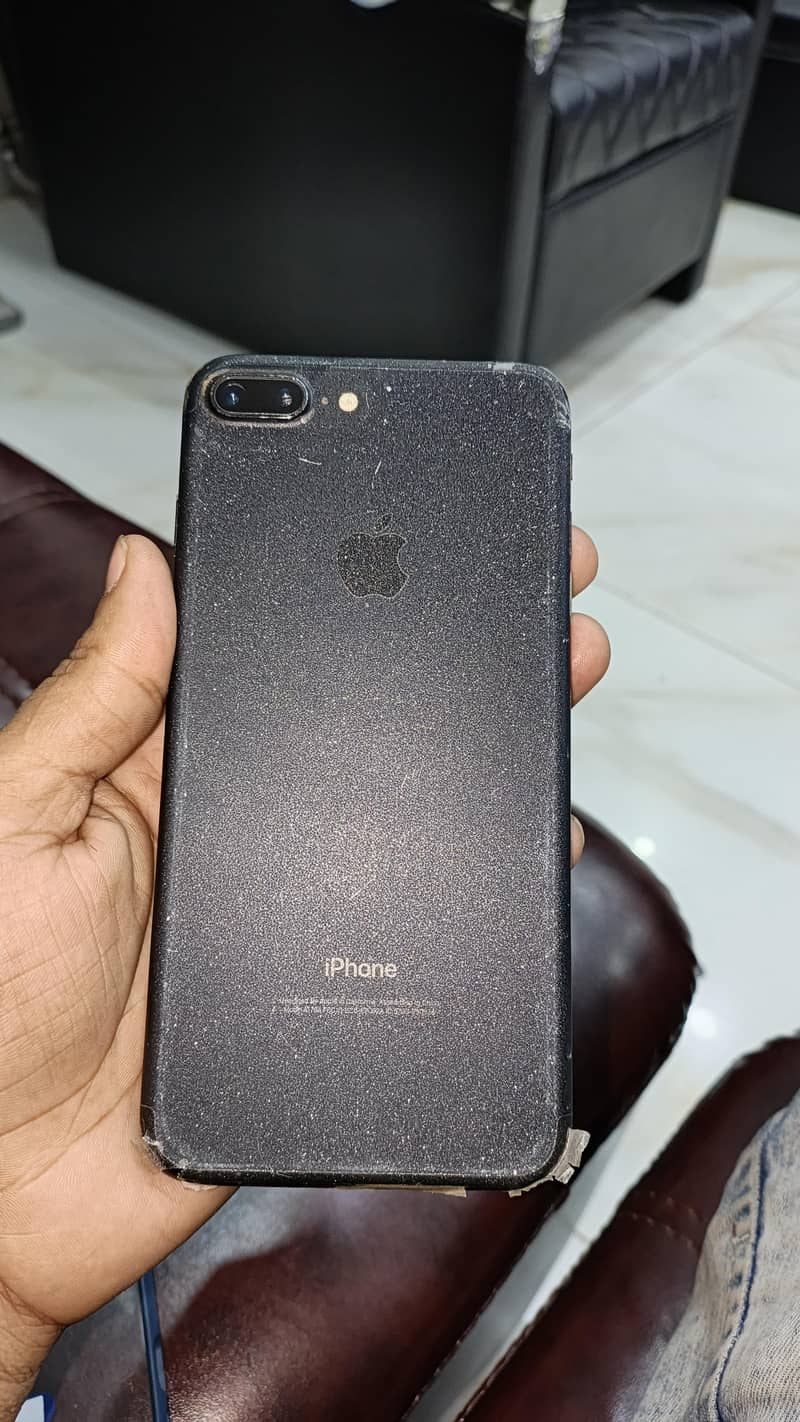 Apple iPhone 7 Plus 4