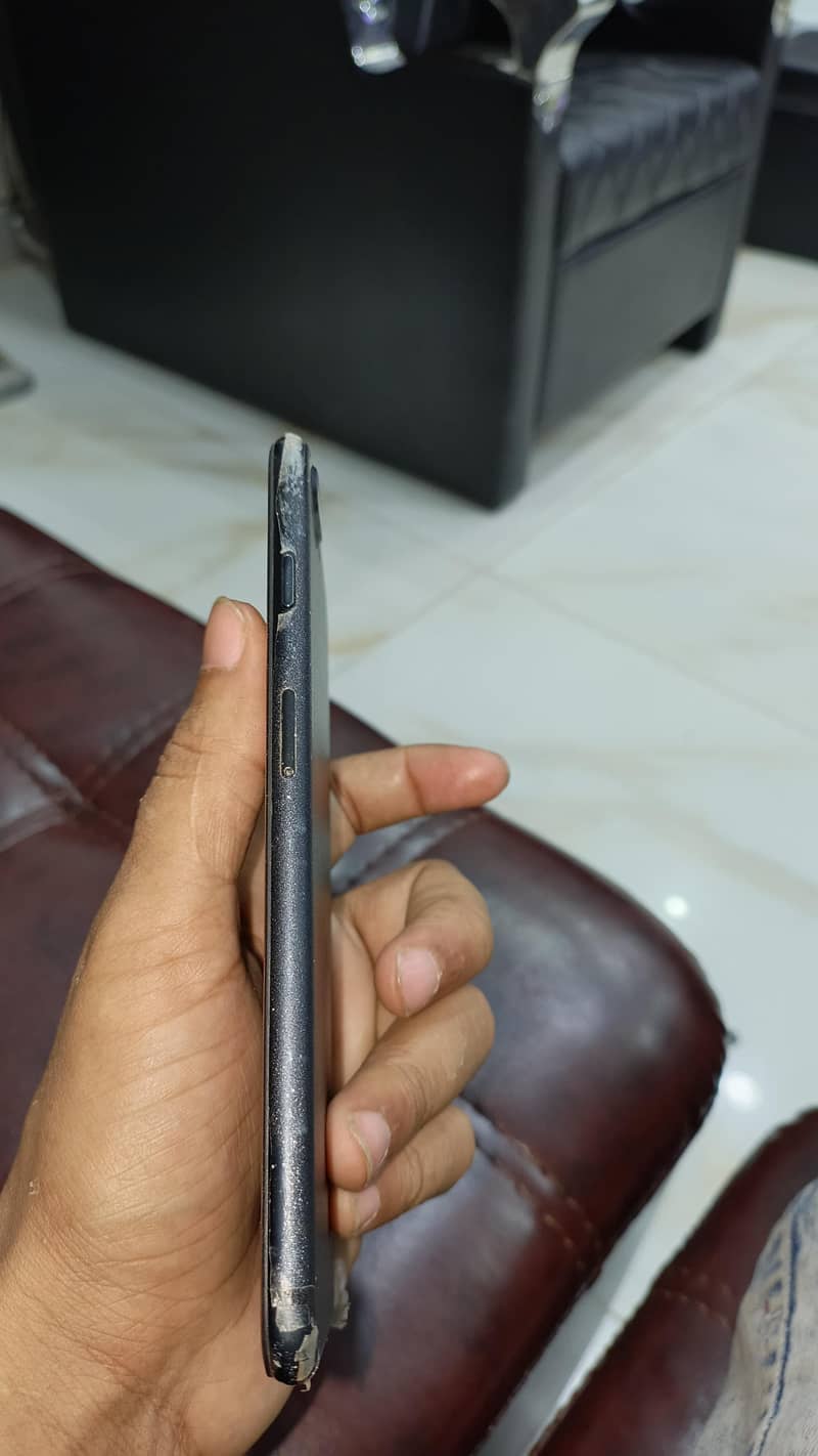 Apple iPhone 7 Plus 5