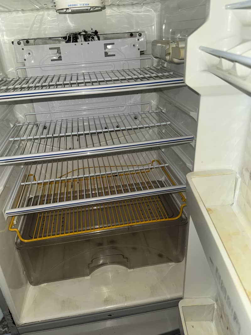 Dawlance refrigenator 1