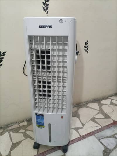 Geepas Air cooler with only 100 watts power and 1 year used