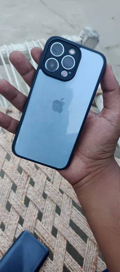 Apple iPhone 13 Pro