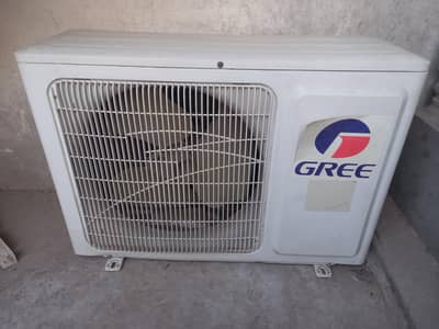 Gree Non inverter AC