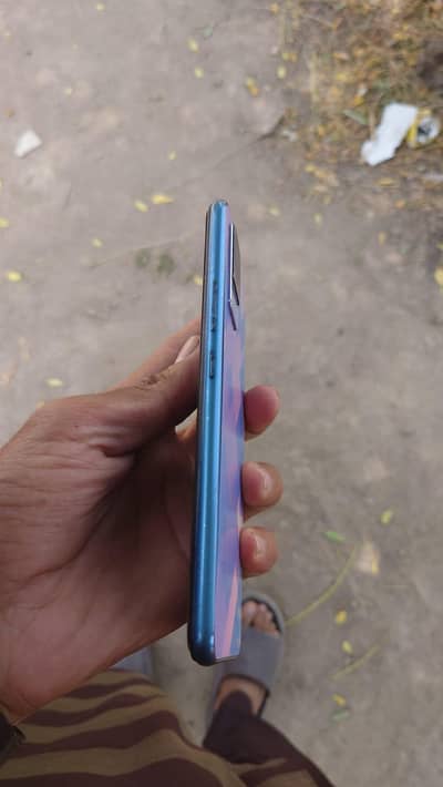 Vivo V21e