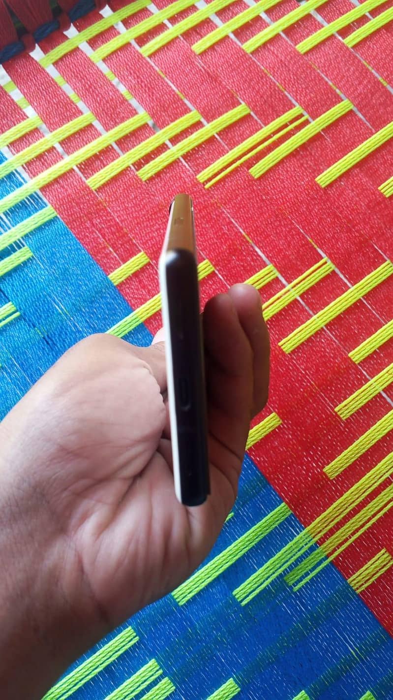 Google Pixel 6a 4