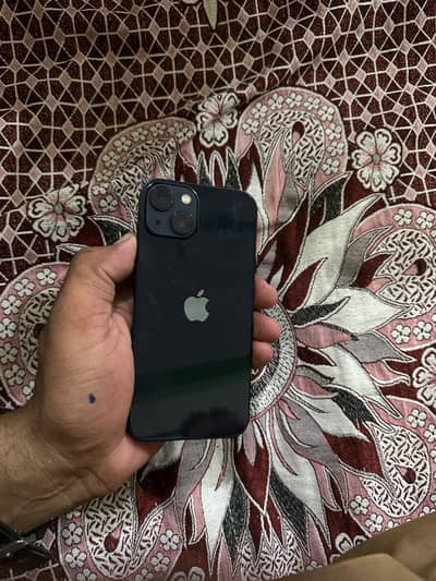 Apple iPhone 13