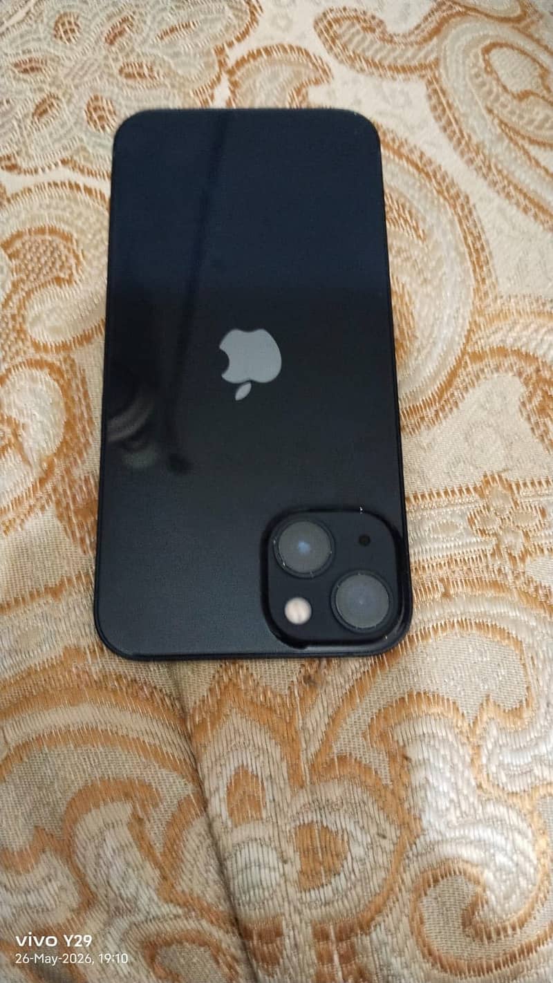 Apple iPhone 13 2
