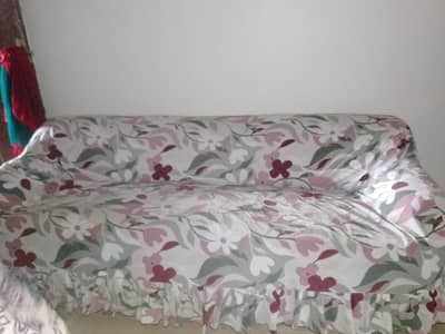 5 seater sofa set for sale in good condition