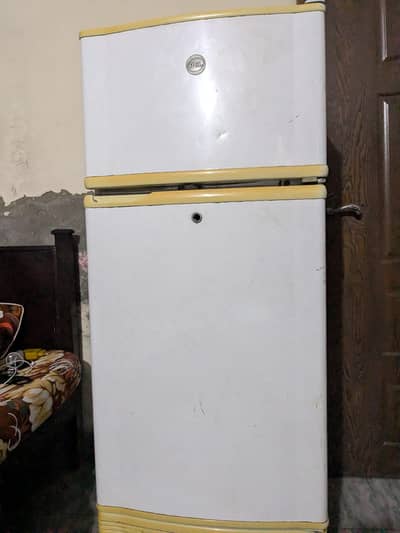 Pel fridge for sale Urgent
