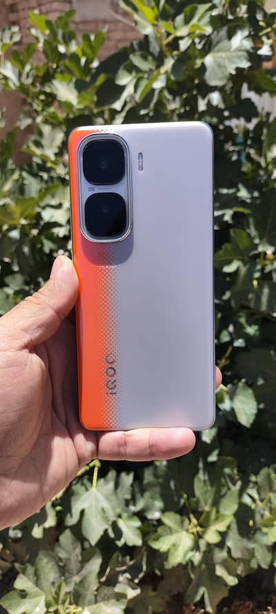 iQoo neo 10 12/256 Official PTA approved