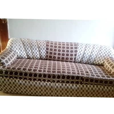 7 seater sofa set for sale good condition ,