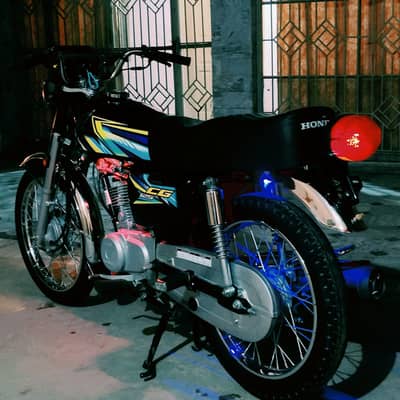 125 2026 model only 2k driven WhatsApp (03197872343)