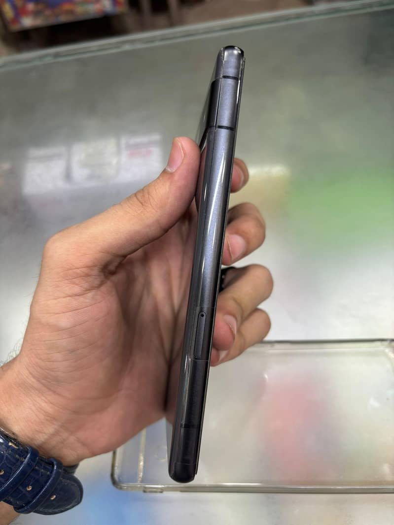 Google Pixel 7a 5