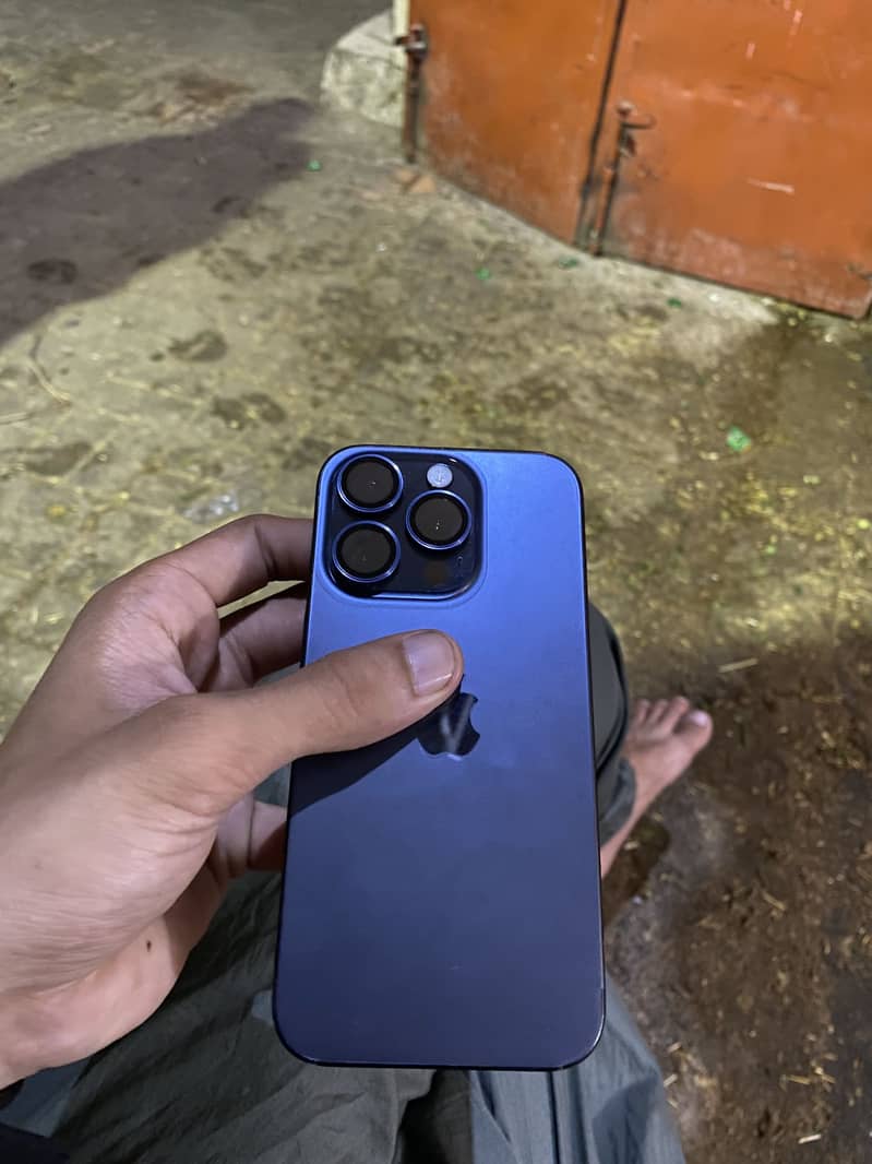 iPhone 15 pro 2