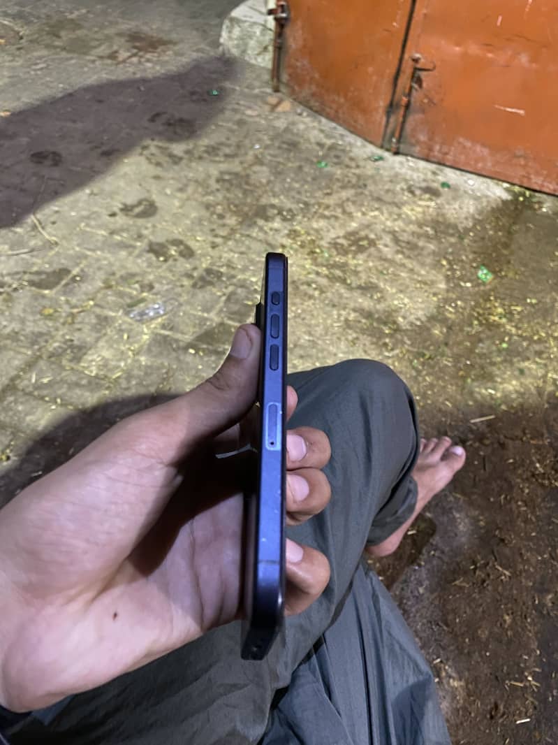 iPhone 15 pro 6