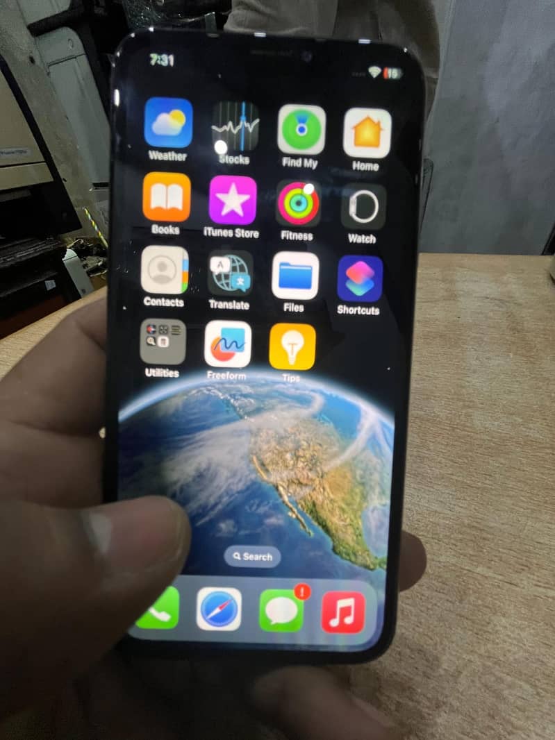 Apple iPhone X 5
