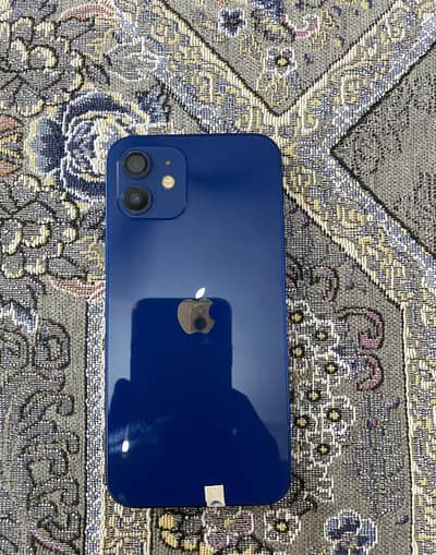 iphone 12  brand new condition 10/10
