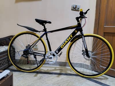 Bicycle Giant Aluminum Imported Bicycle 28 inches For Sale