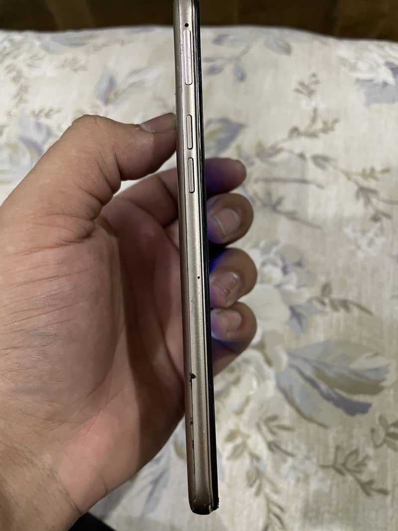 Oppo A7 4