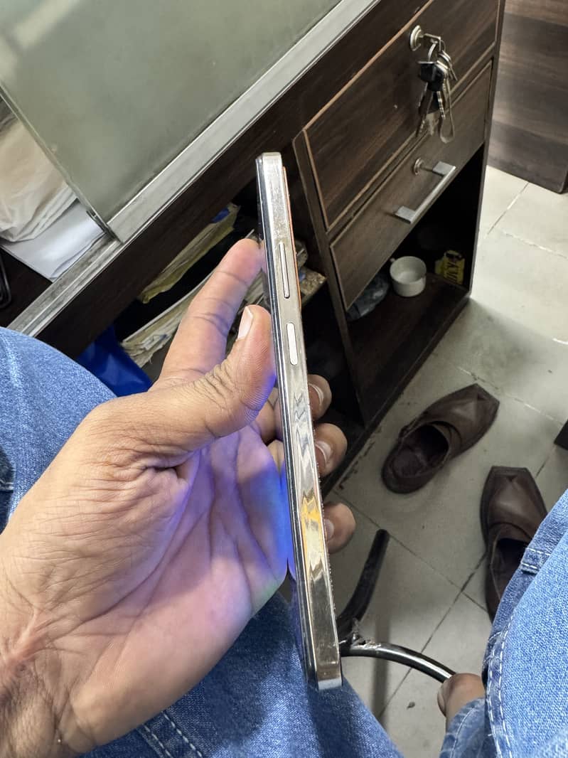 Infinix Note 30 3