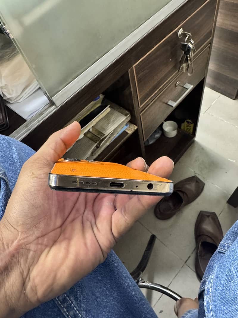 Infinix Note 30 5