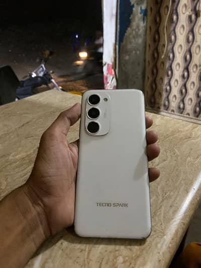 Tecno Spark 40 Pro Plus