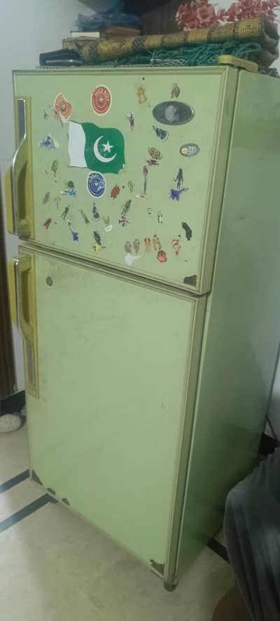 dawlance mini fridge