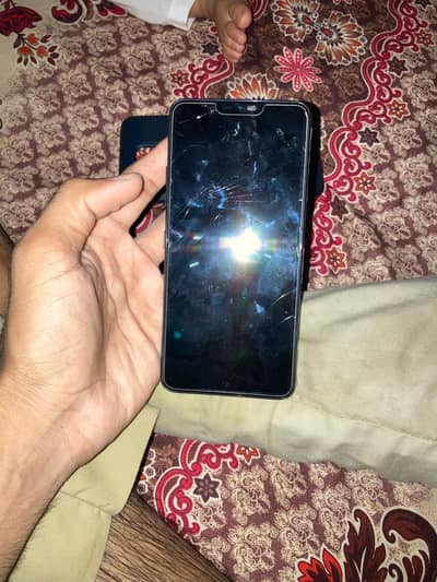 LG G7 THINQ 4/64 GB