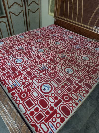 molty Foam mattress 10/10 condition for sale